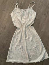 VTG VENTURA IVORY NIGHTGOWN /SLIP Dress LACE EMBOSSED SATIN ADJ STRAPS SIZE 42