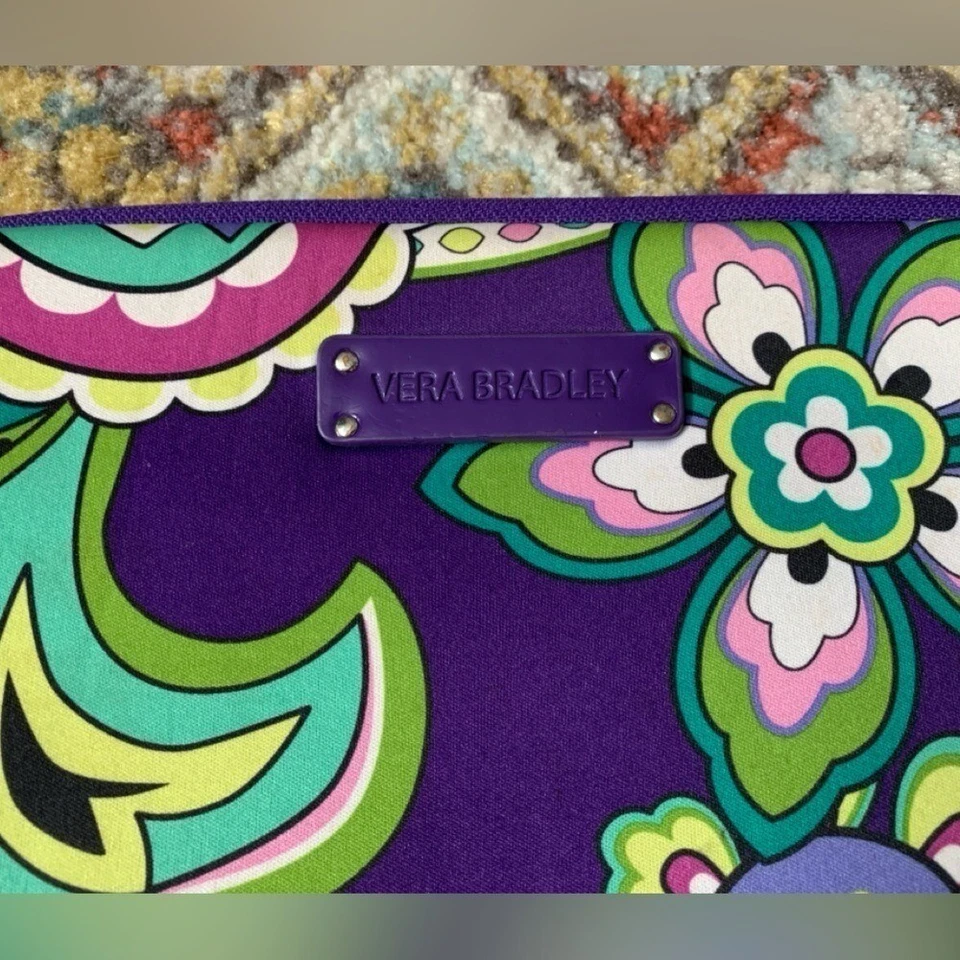 Bolsa para laptop Vera Bradley floral roxa e verde - Imagem 2 de 3