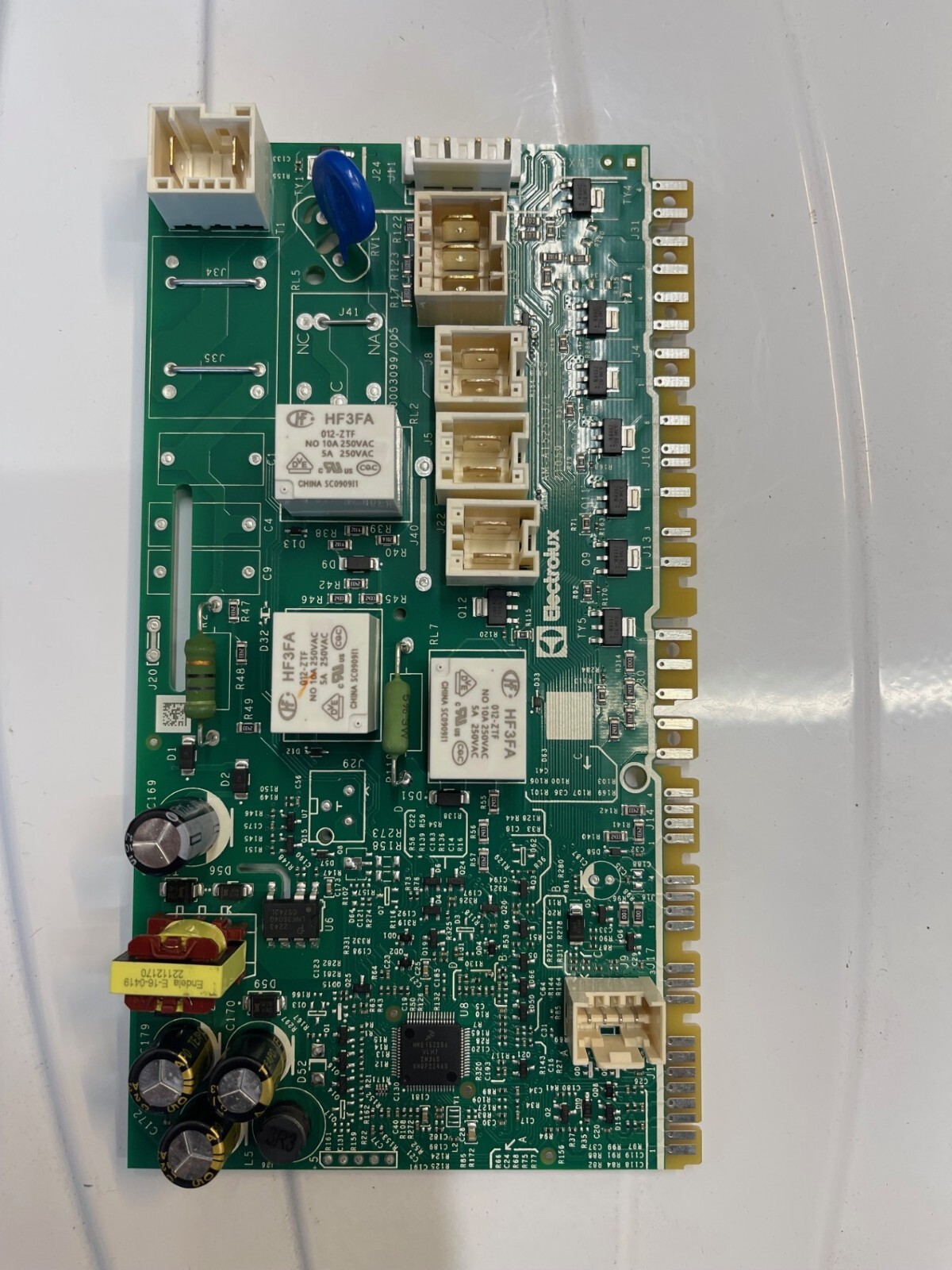 Module A16628433 calculateur de boite de vitesses 55 OKI neuf