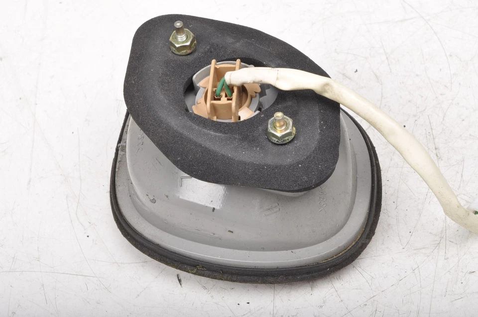 LEXUS GS II Luz Trasera Maletero Izquierda - Imagen 3 de 4