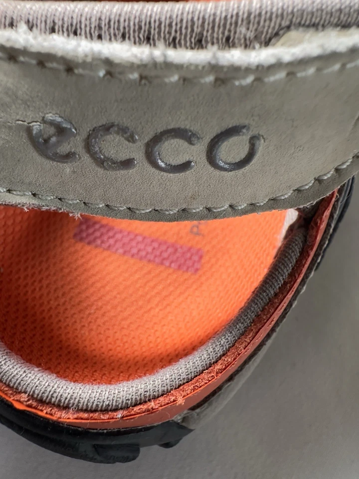 Zapatos de senderismo ECCO para mujer 6 6,5 Mary Jane receptor plano Foto 4 de 4