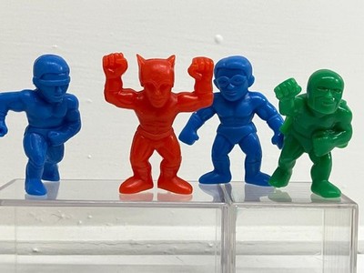 Set of 4 Vending Machine Wrestler Capsule Toys! Like M.U.S.C.L.E. Men!