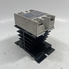 SSR-25DD Solid State Relay DC to DC with Heat Sink 25A Input 3-32V DC Output