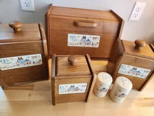 Set of 6 Pcs Vtg International China Heartland Wooden Bread Box Canisters S & P