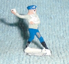 Vintage Heinrichsen German Flat Lead "Boy Throwing Snowball" EX Cond. F/S Lot C