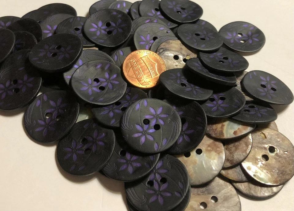 6 PCS ONLY! 6 Dyed Black & Purple Carved Floral Abalone Buttons 23mm 7/8" 11635 - Image 4 of 4
