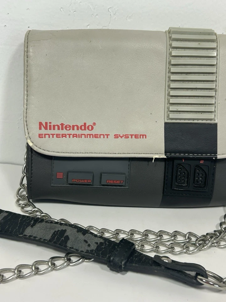 Rare nintendo carrying case vintage Purse For Collectors Rare One Of A Kind - Image 2 of 4