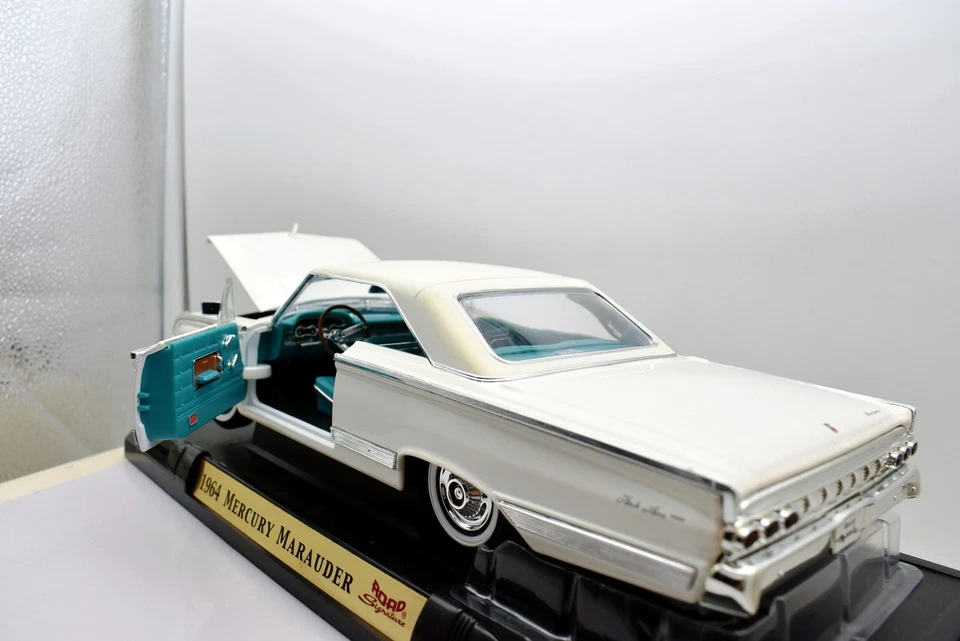 Modellino auto americane scala 1:18 Mercury marauder diecast modellismo statico - Immagine 4 di 4