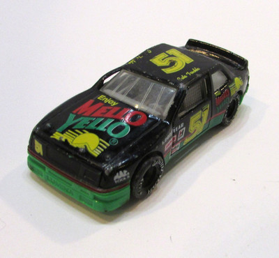 1990 Matchbox Mello Yello Diecast Days of Thunder Cole Trickle Chevrolet Lumina