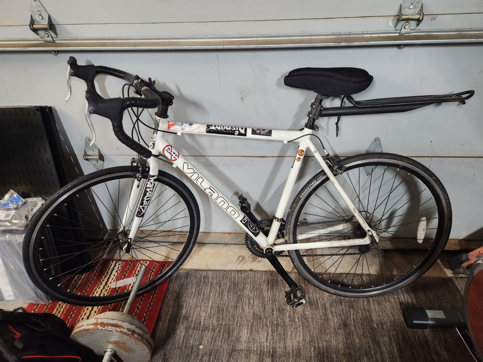 Vilano 58cm Road Bike White Used Low High Gear