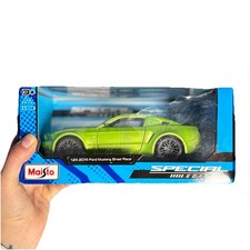 Maisto Special Edition 2014 Ford Mustang Street Racer 1:24