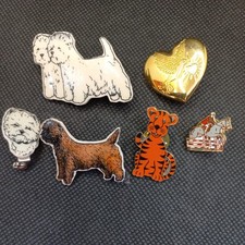 6 x badges and pins, dove gold, dogs white brown. tiger, horse. gift idea joblot