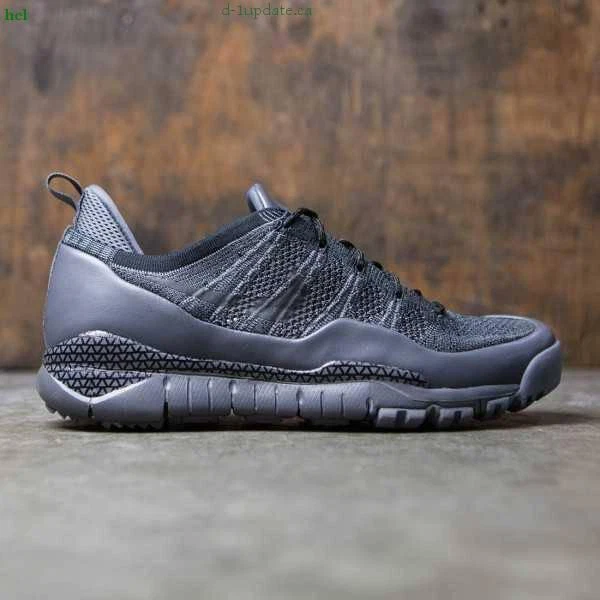 Nike lupinek flyknit low 2025