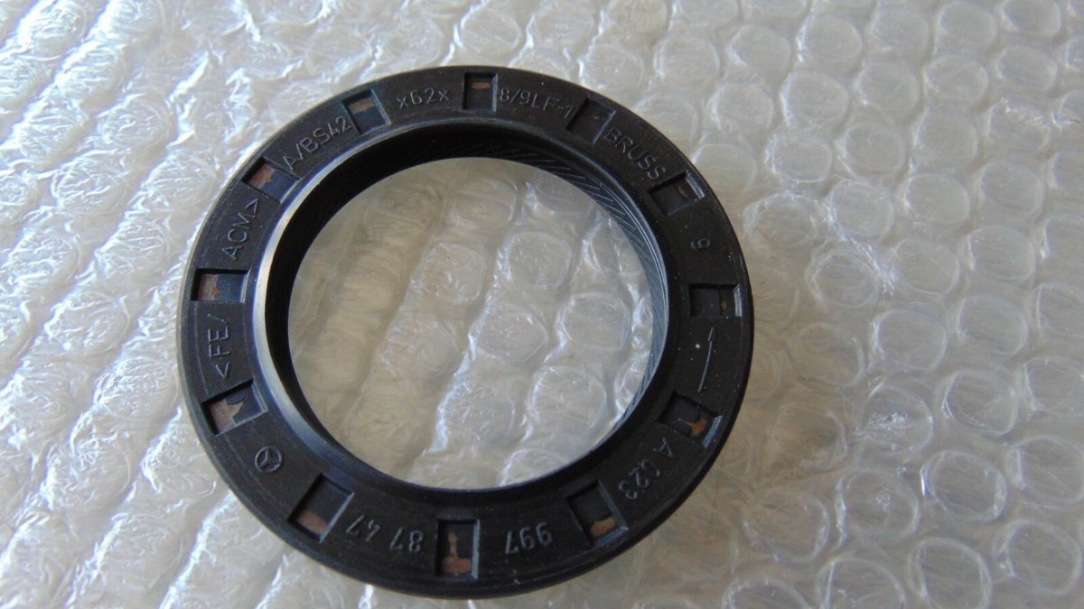 メル51693 Gearbox oil seal Mercedes A0239978747 size 42 x 62 x 8/9 | eBay