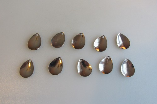 Drawer #4 Set Of 10 Cabela's Colorado Spinner Blades 1 3/16" EX Unused Condition - Picture 2 of 2