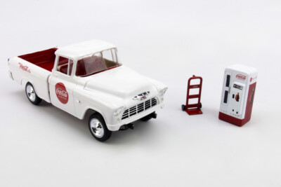 1:25 Scale Coca-Cola 1955 Chevrolet Cameo Pickup Truck Model Kit