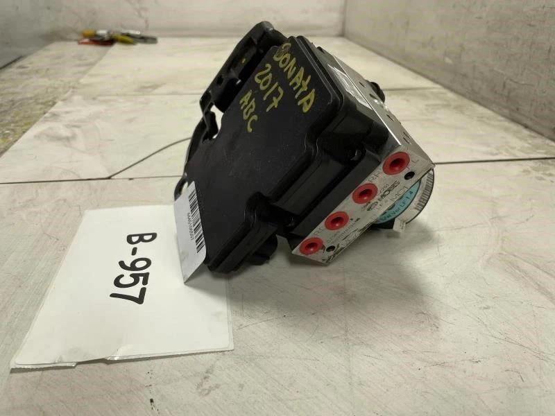 2017 HYUNDAI SONATA SE ABS PUMP MODULE OEM+ - Image 4 of 4