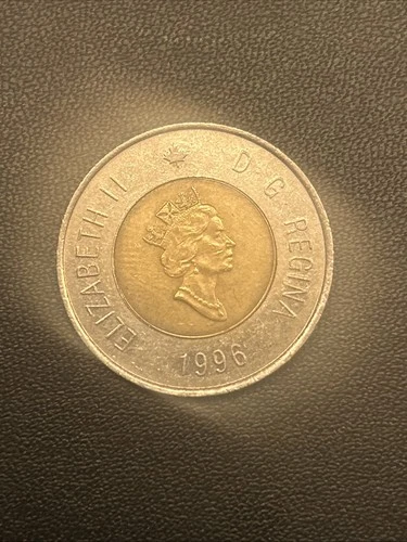 1996 Canadian 2 Dollar Coin Queen Elizabeth II & Polar Bear D.G. Regina