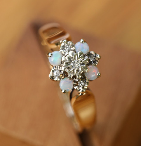Cluster Ring Opals and Diamonds
