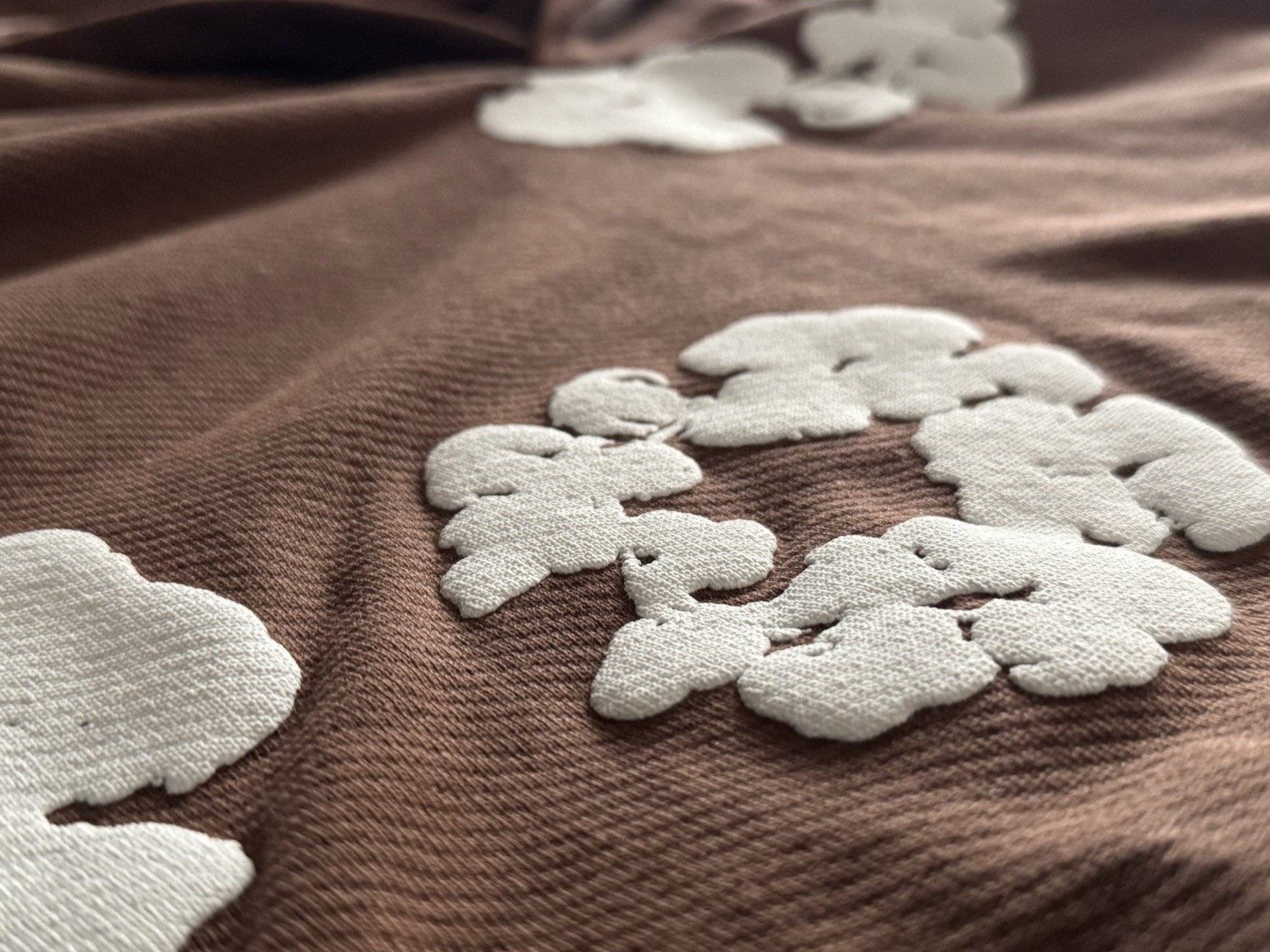 XL Denim Tears The Cotton Wreath Sweatshirt 'Brown' image 2