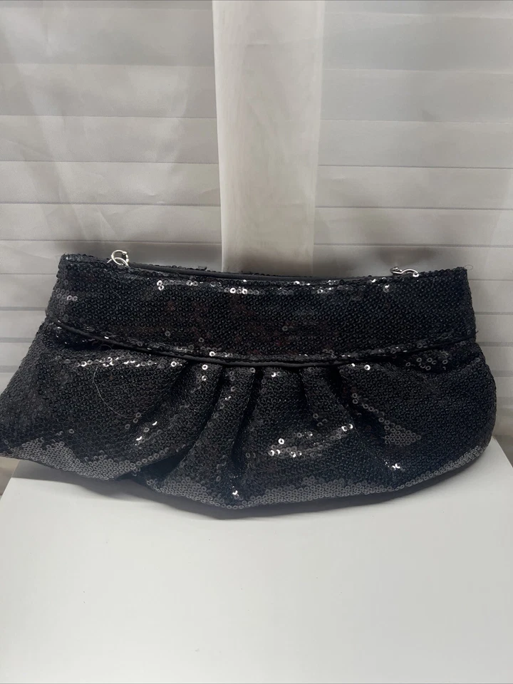 "Bolso de 17"" con cadena de tono negro/plateado lentejuelas Steve Madden" Foto 4 de 4