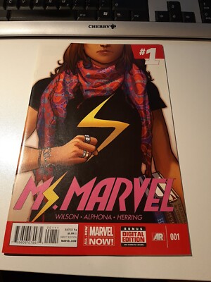 US MARVEL Ms. Marvel (2014 3rd Series) #1 A COVER VARIANT FIRST PRINT