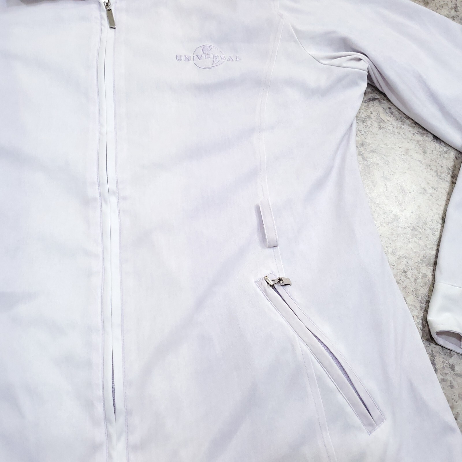 Universal Studios White Soft Shell Jacket Size Me… - image 15