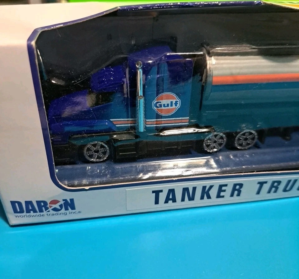 Motormax Daron Gulf Tanker Truck Big Rigs Tractor 7" Diecast Model Toy  - Image 2 of 4