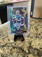 2025 Panini Select Quinn Ewers Concourse Green & Yellow Shock Prizm #82 RC