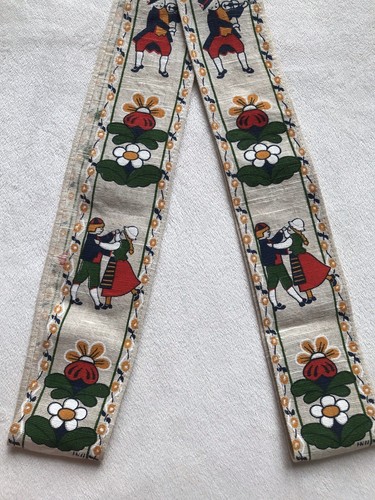 Vtg Folk Art Wall Hanging Tray Holder Signed Hill Scandinavian Dancing Couple - Picture 6 of 11