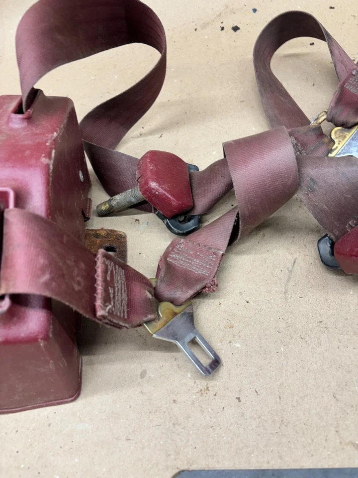 1988 1989 90 91 92 93 94 Chevrolet GMC rojo cinturón de seguridad de hombro cinturones retractores Foto 2 de 4