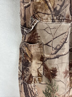 90s carhartt realtreecamo pants 33×30 90s carhartt realtreecamo pants 33×30 Carhartt realtree pants - Gem