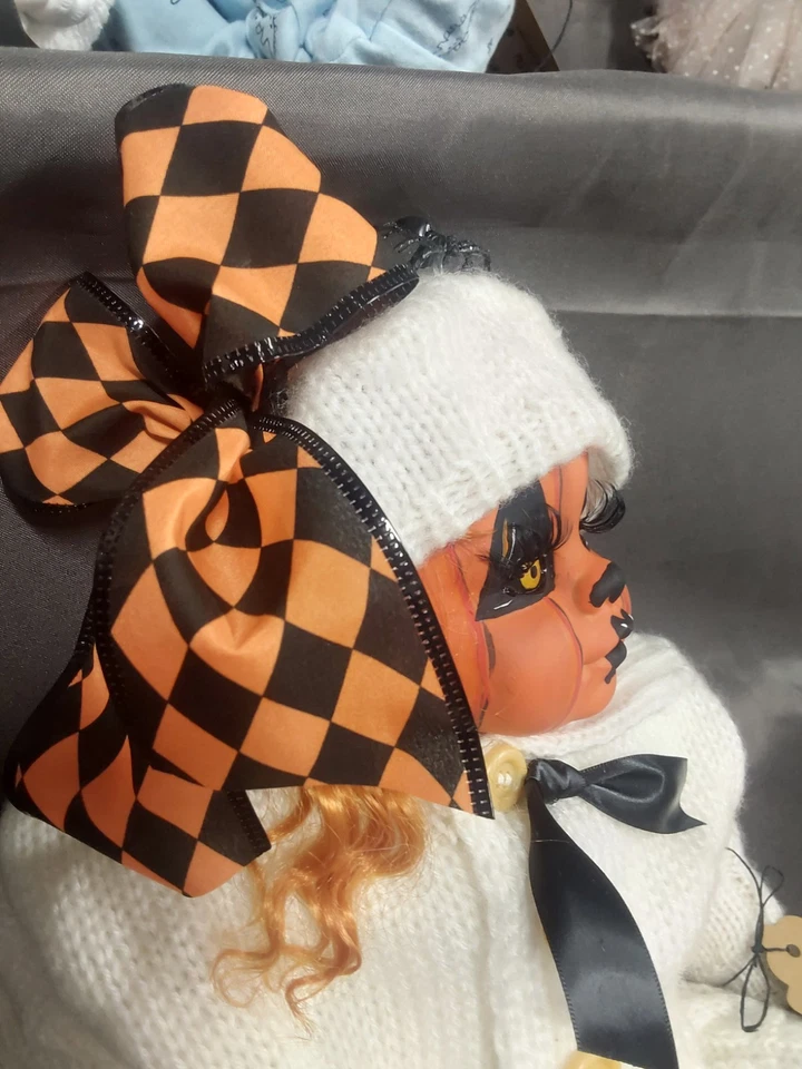 Sinisterly Sissy's 'Toot ' Undead, Spooky, Creepy, Haunting, Halloween, 21 inch - Image 4 of 4