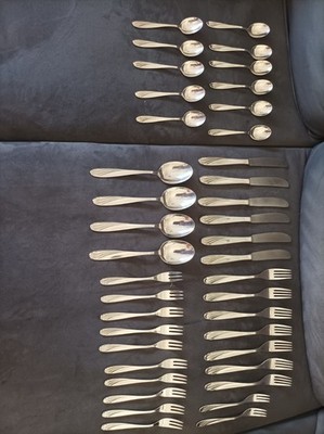 40-tlg. Edelstahl Besteck-Set silber   Messer, Gabeln & Löffel von WMF