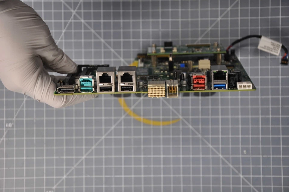 TOSHIBA MAINBOARD FOR MODEL TCXWAVE 6140-E55 USED 3AC00545800 - Image 3 of 4