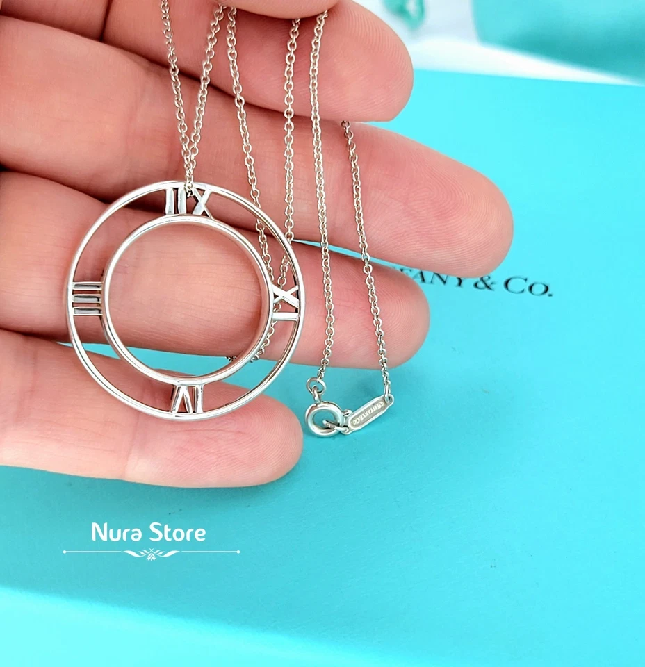 Tiffany And Co Atlas Redondo Medallón Collar Grande Colgante Plata 925 Auténtico  Foto 4 de 4