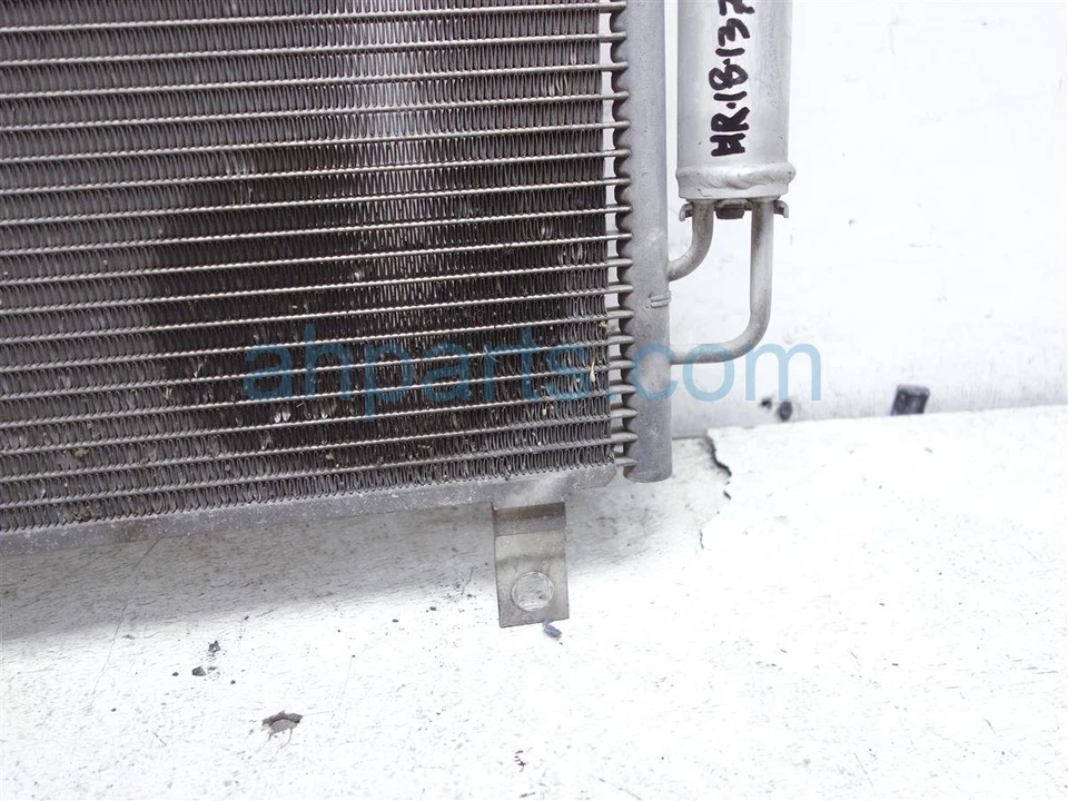 Condensador de aire acondicionado Mazda 2003-2008 6 ac Gk2g-61-480 k Foto 2 de 4
