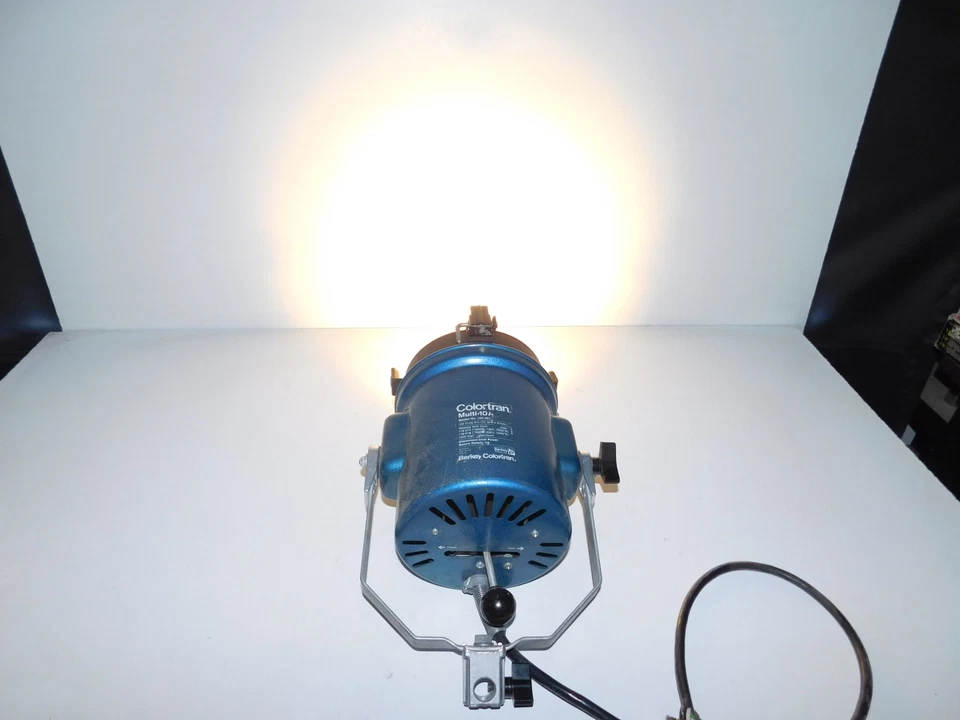 ^^ BERKEY COLORTRAN MULTI-10A MODEL 100-301 FILM LIGHT (SMJ155) - Image 2 of 4