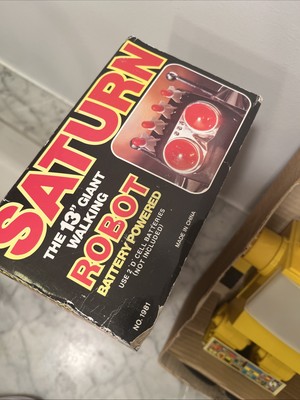 RARE!! Kamco Saturn YELLOW Robot 13” In Box W/ Sticker & Rockets