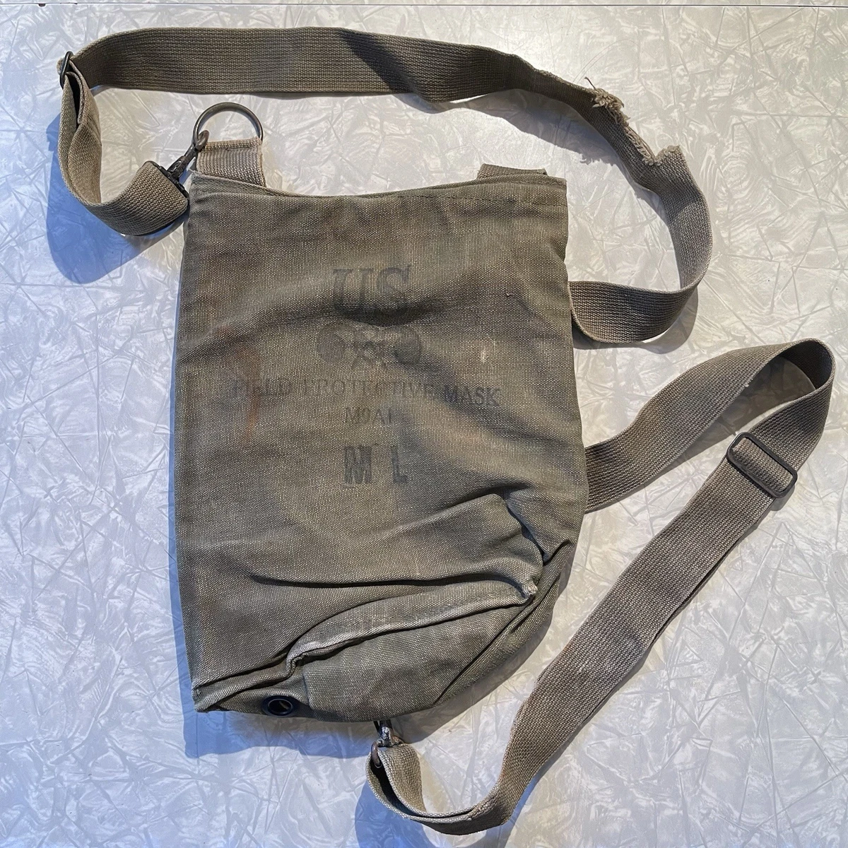 US FIELD PROTECTIVE MASK バッグ MLサイズ Gas Mask Bag In Original Ww Ii Us Field Gear & Equipment for sale