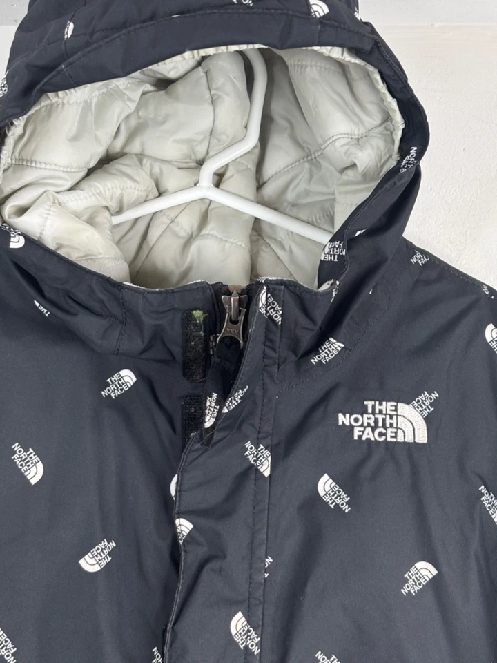 North Face Kid Snowsuit 5 Long Sleeve Waterproof Insulated Black Print Hood READ - Image 3 of 4