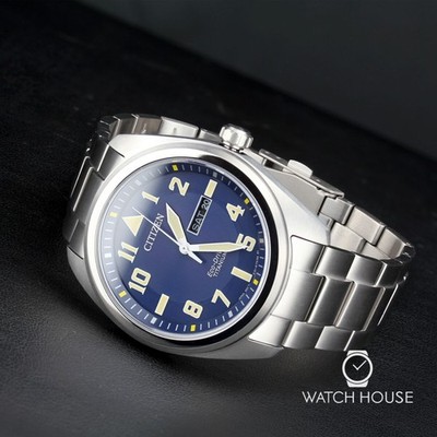 Citizen Nachtblaue Herrenuhr BM8560-88LE Super Titanium Eco Drive