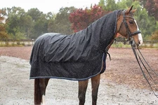 Saratoga HorseWorks Adirondack Ringside Rain Sheet 78-84" Has Logo see descript