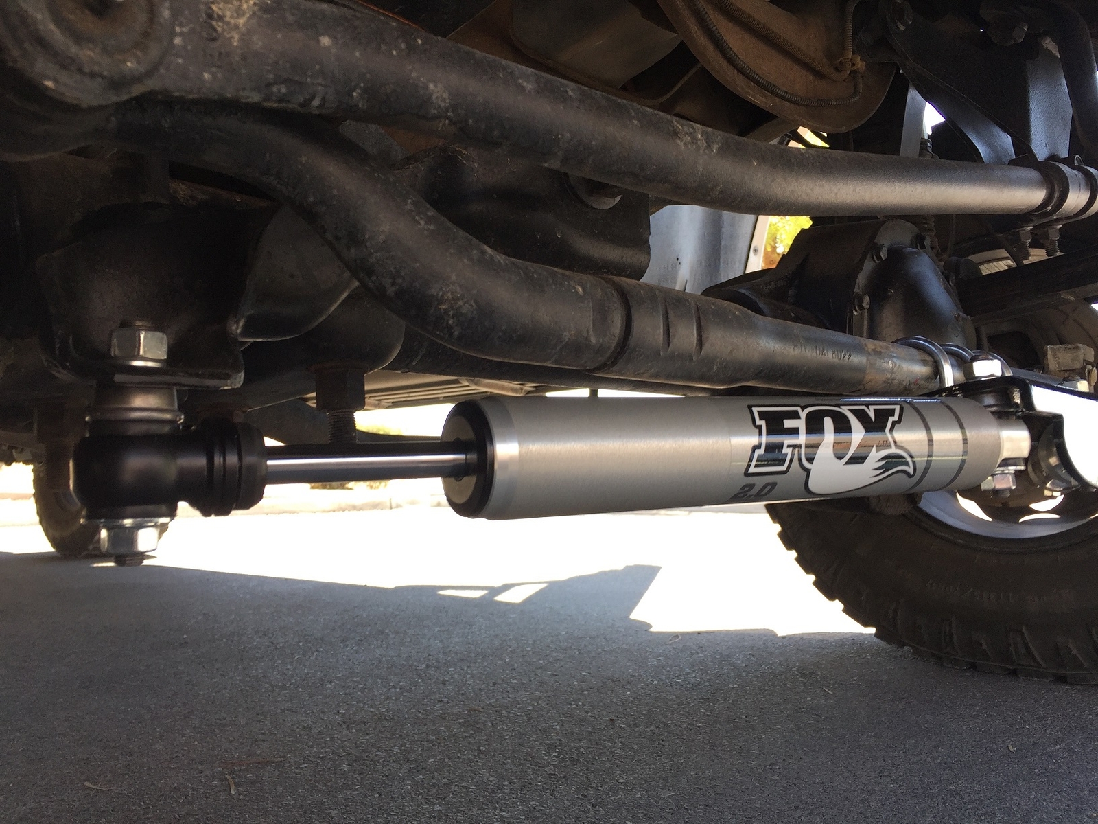 Fox 2.0 Dual Steering Stabilizer for 19992004 Ford F250 F350 Super