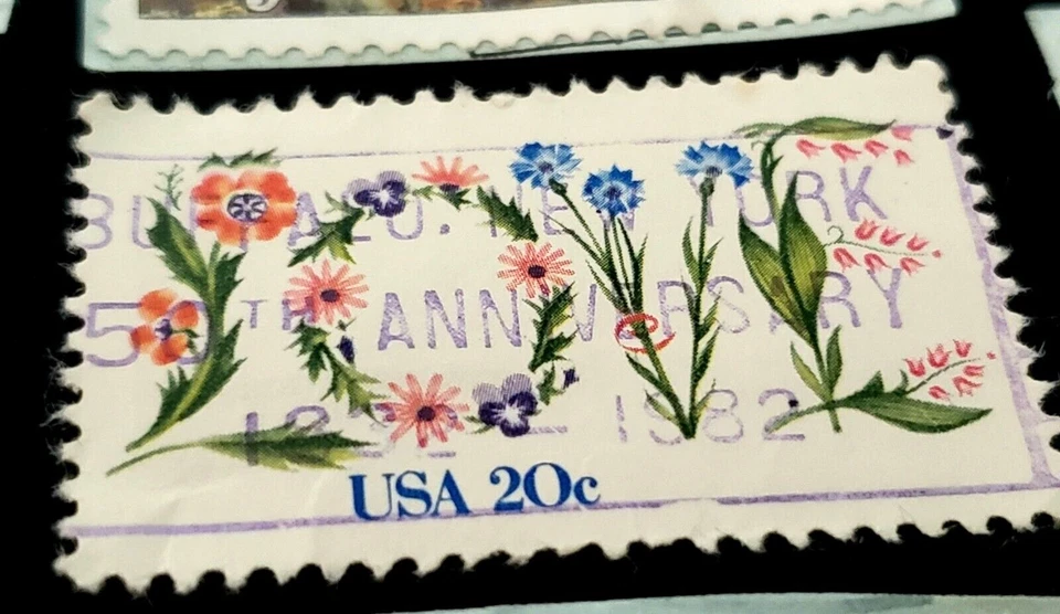 USA Vintage Postage Stamps - 65 USED 1972 to 1995 FANCY/PICTORIAL/SLOGAN++ - Image 3 of 4