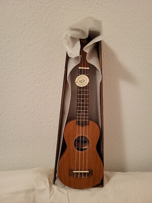 LALUU Ukulele Soprano Keranji-Holz LA-KRNJ-S NEU mit Originalverpackung