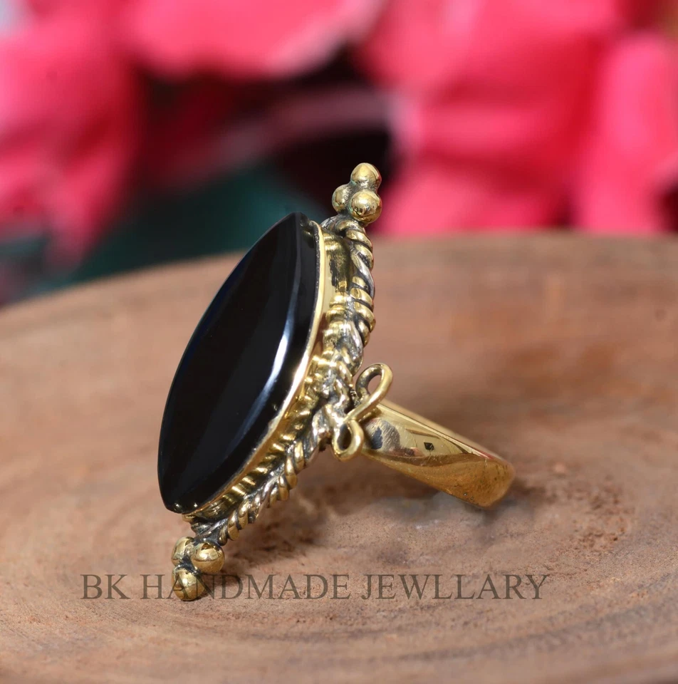 Anillo de piedras preciosas de ónix negro natural, anillo llamativo, joyería hecha a mano enchapada en oro, Foto 2 de 4