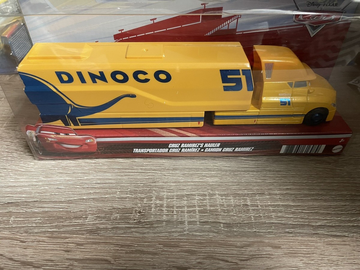カーズ マテル CRUZ RAMIREZ'S HAULER ミニカー ピクサー Amazon.com: Disney Pixar Cars Cruz Ramirez's Semi Hauler
