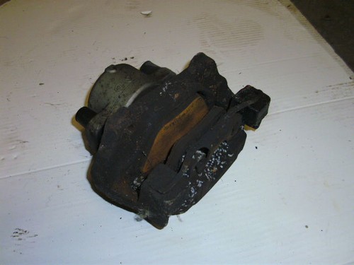 BMW E39 5er 523iA Bremssattel Bremsen Bremse Vorne Links