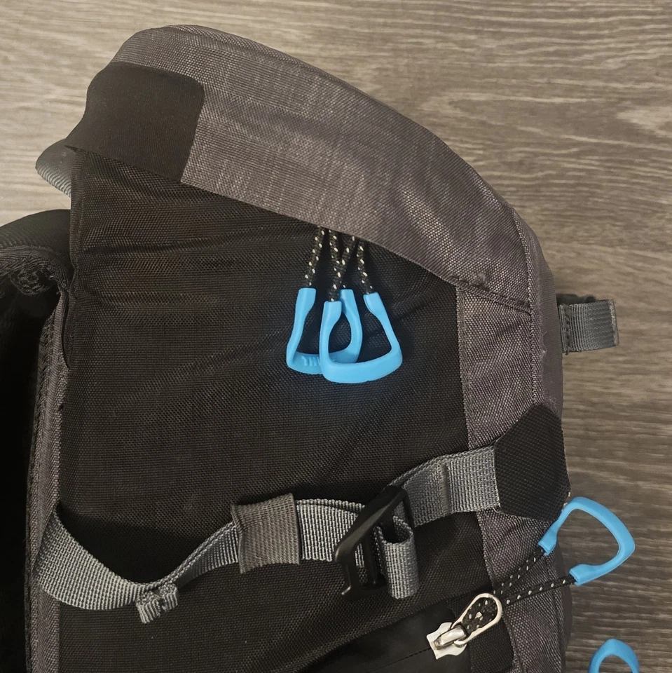 Bolsa para cámara Thule Perspektiv TPDP 101 con almohadillas protectoras. Foto 4 de 4